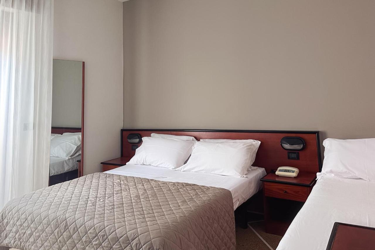 Lime Hotel Rimini Eksteriør bilde